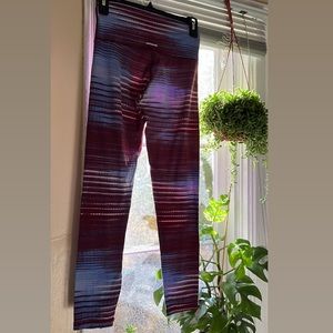 Aerie Chill Play Move Yoga Leggings: size medium * SO SOFT!*